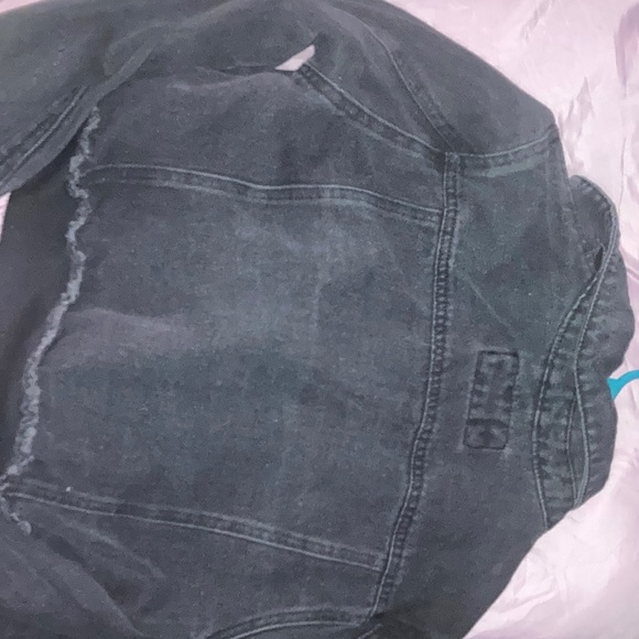 Black(denim crop jacket) - Picture 3 of 4